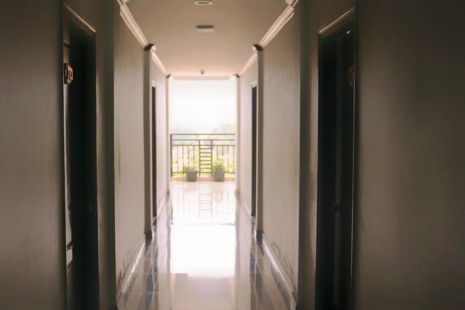 Vang Vieng Consiana Hotel מראה חיצוני תמונה