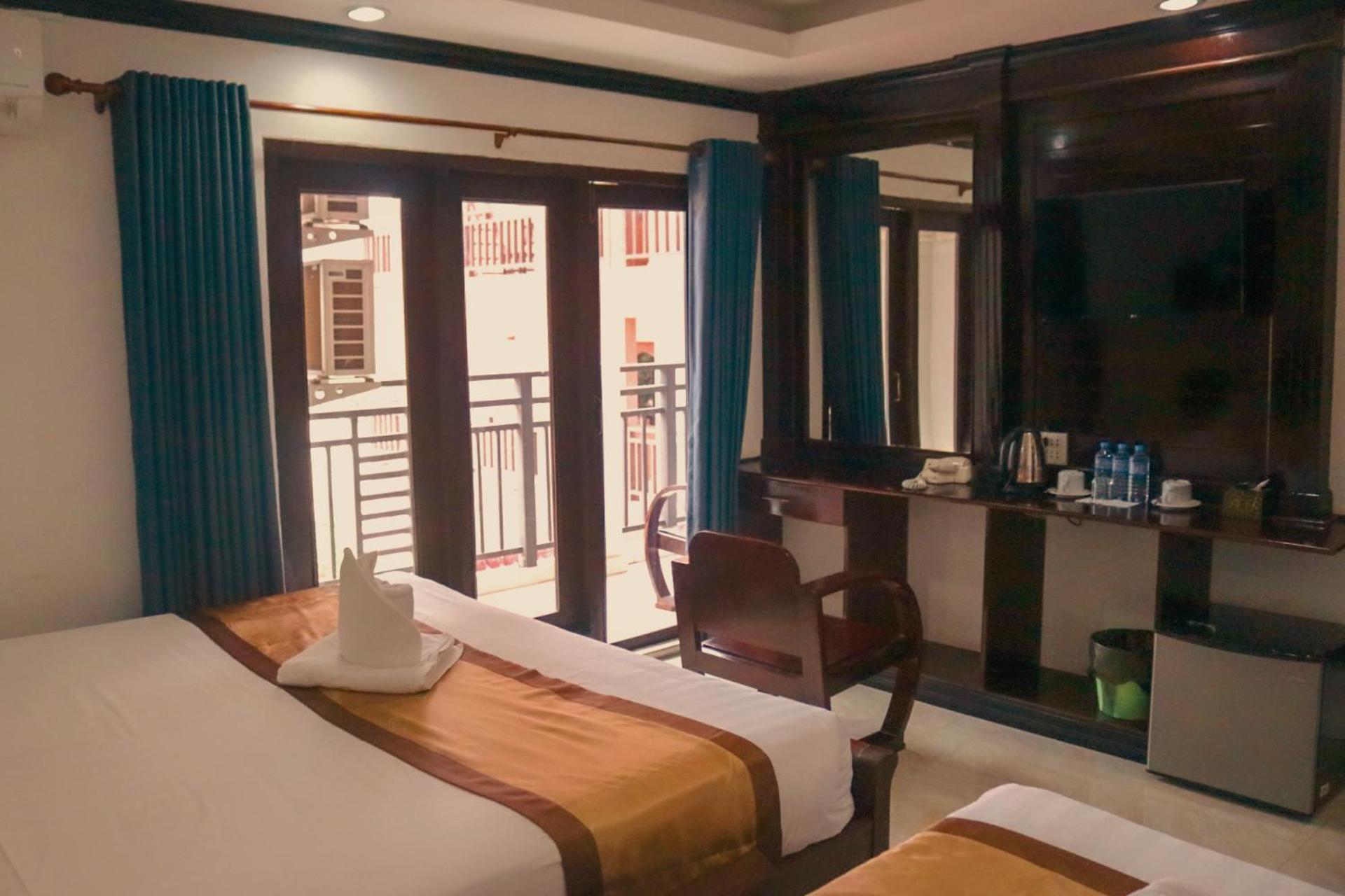 Vang Vieng Consiana Hotel מראה חיצוני תמונה
