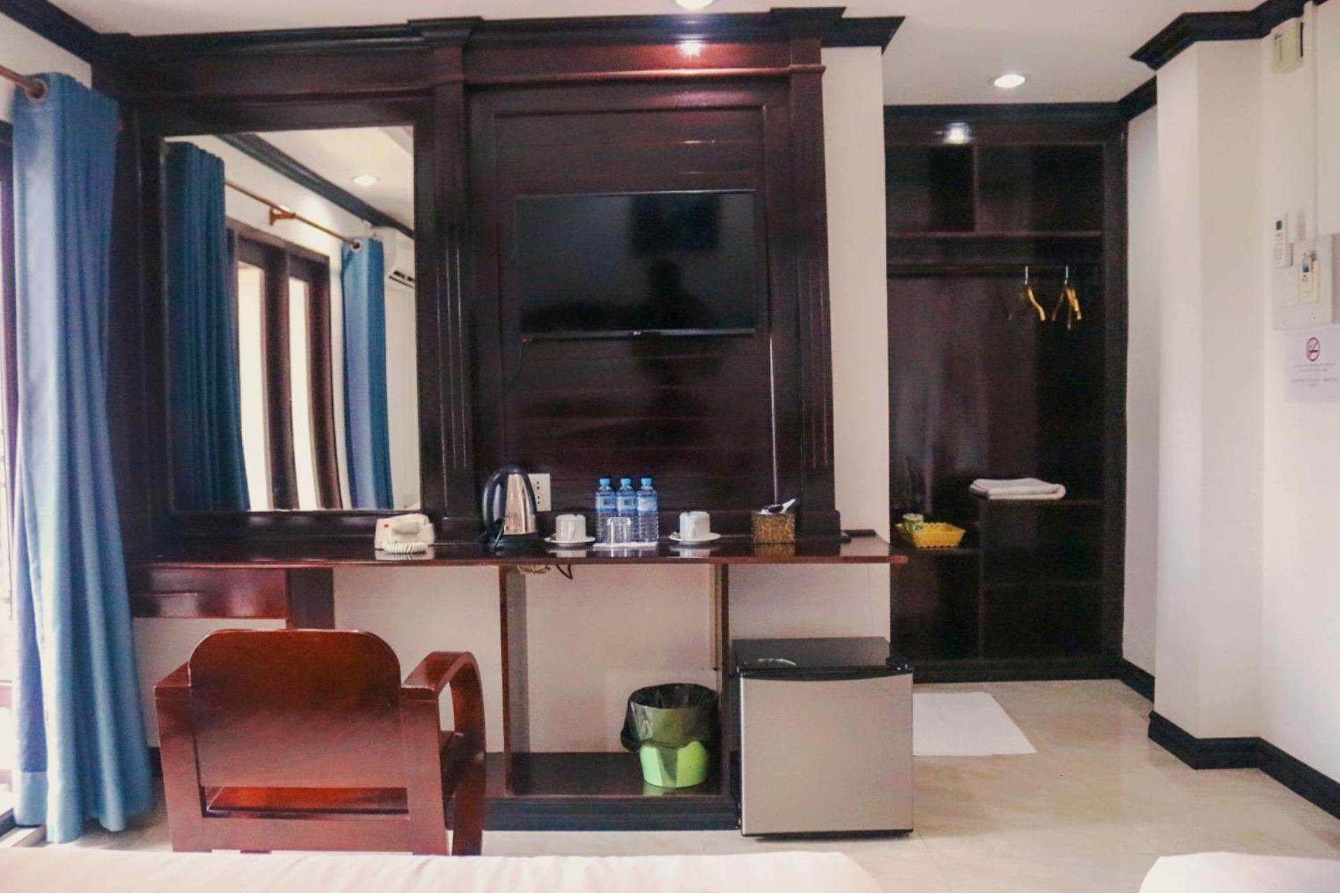 Vang Vieng Consiana Hotel מראה חיצוני תמונה