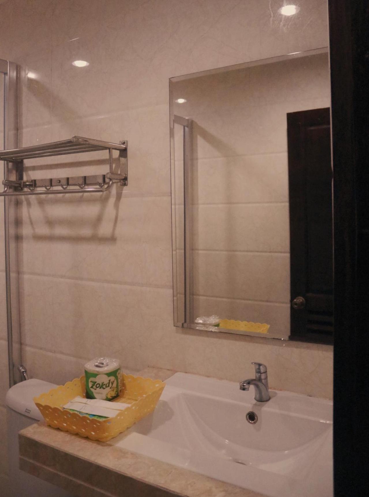 Vang Vieng Consiana Hotel מראה חיצוני תמונה